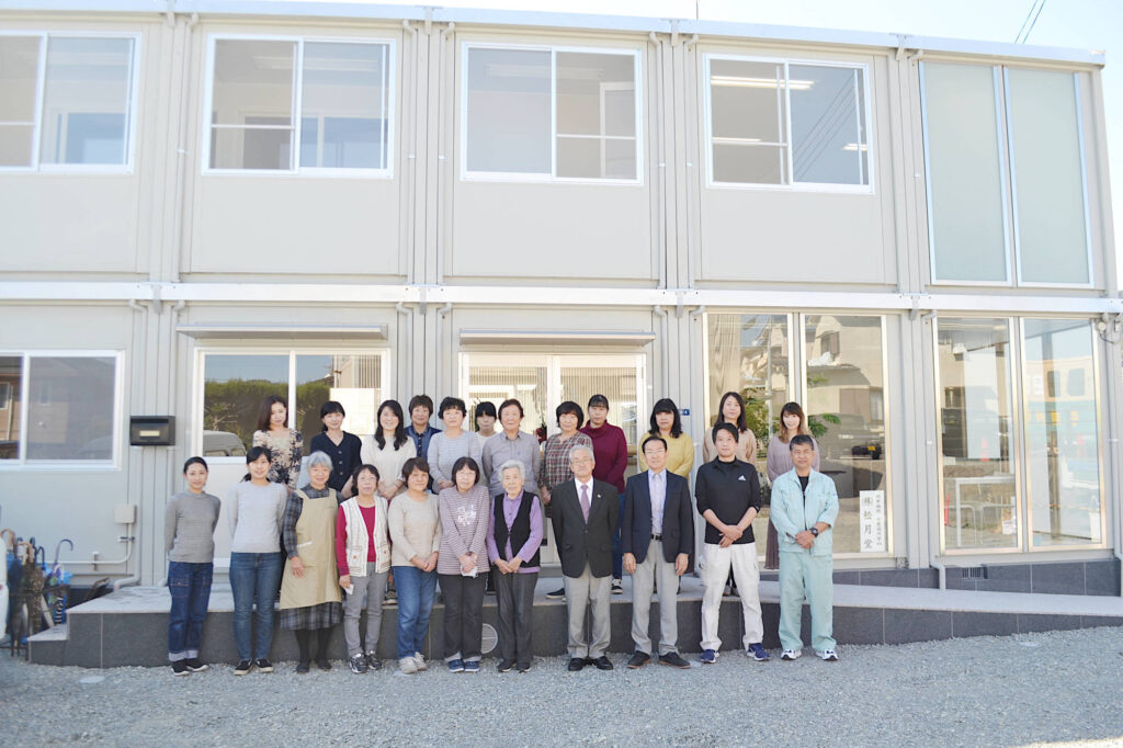 松月堂筆職人他